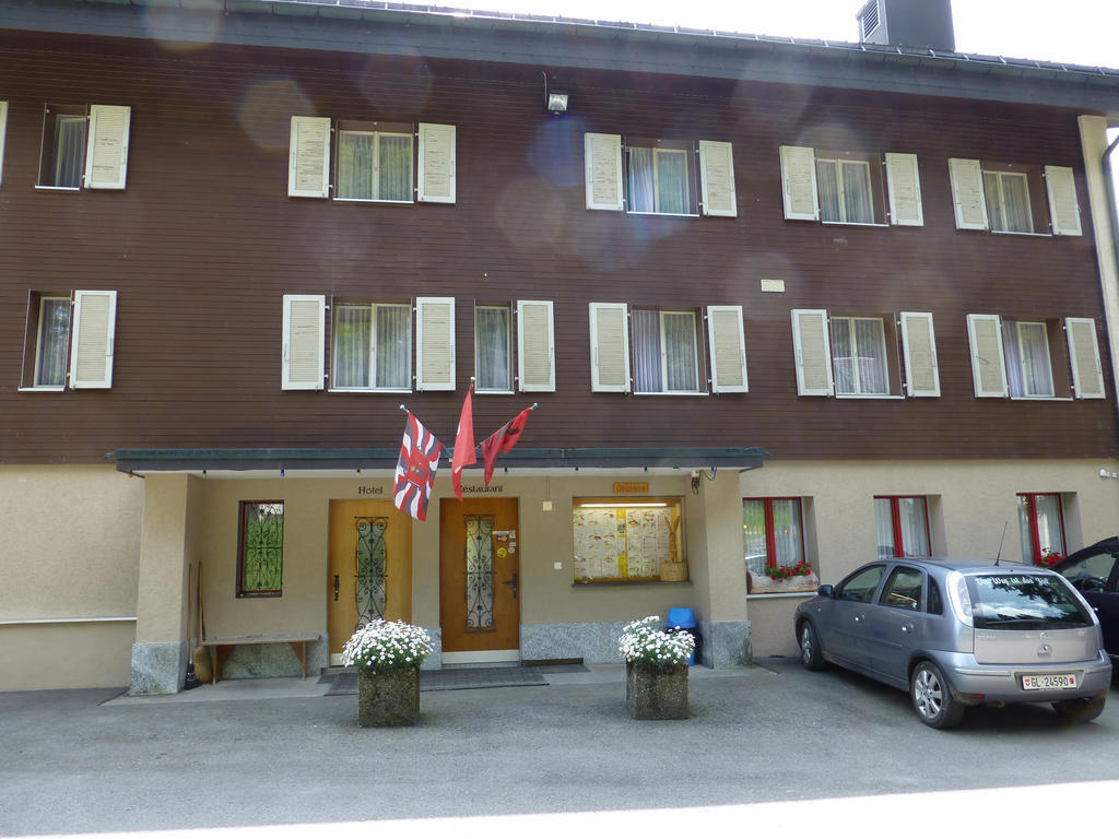 Berghotel Obersee Нефельс Экстерьер фото